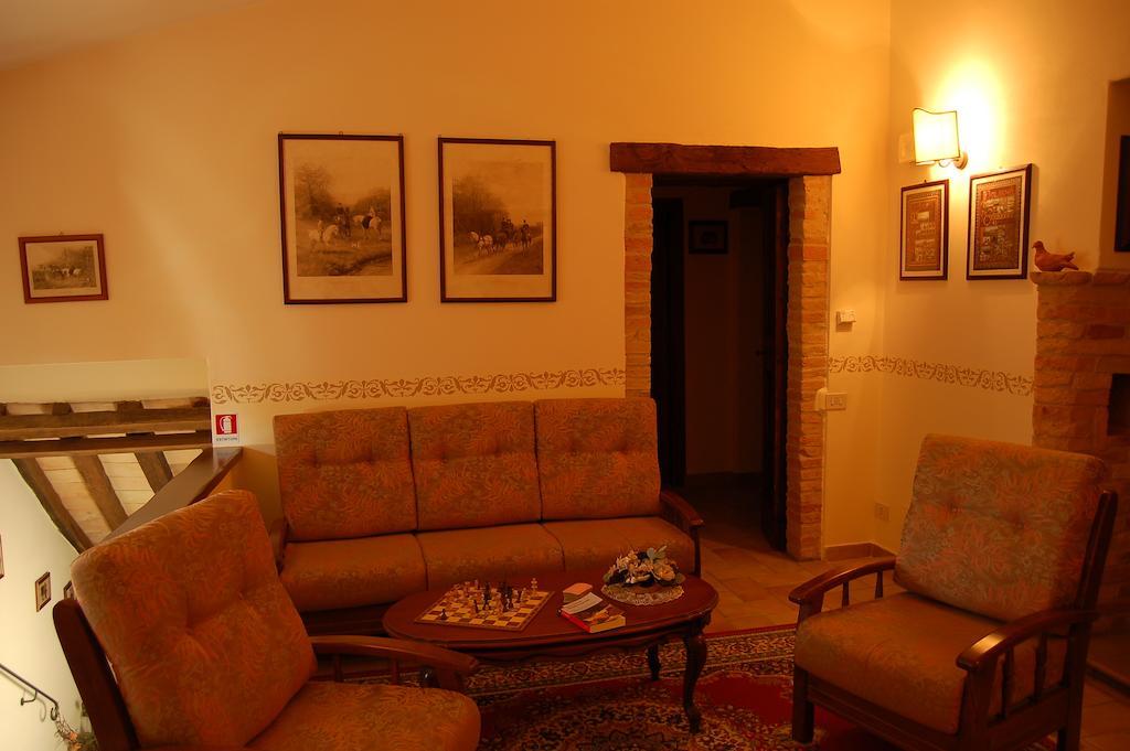 Agriturismo Casale Dei Frontini San Terenziano Extérieur photo