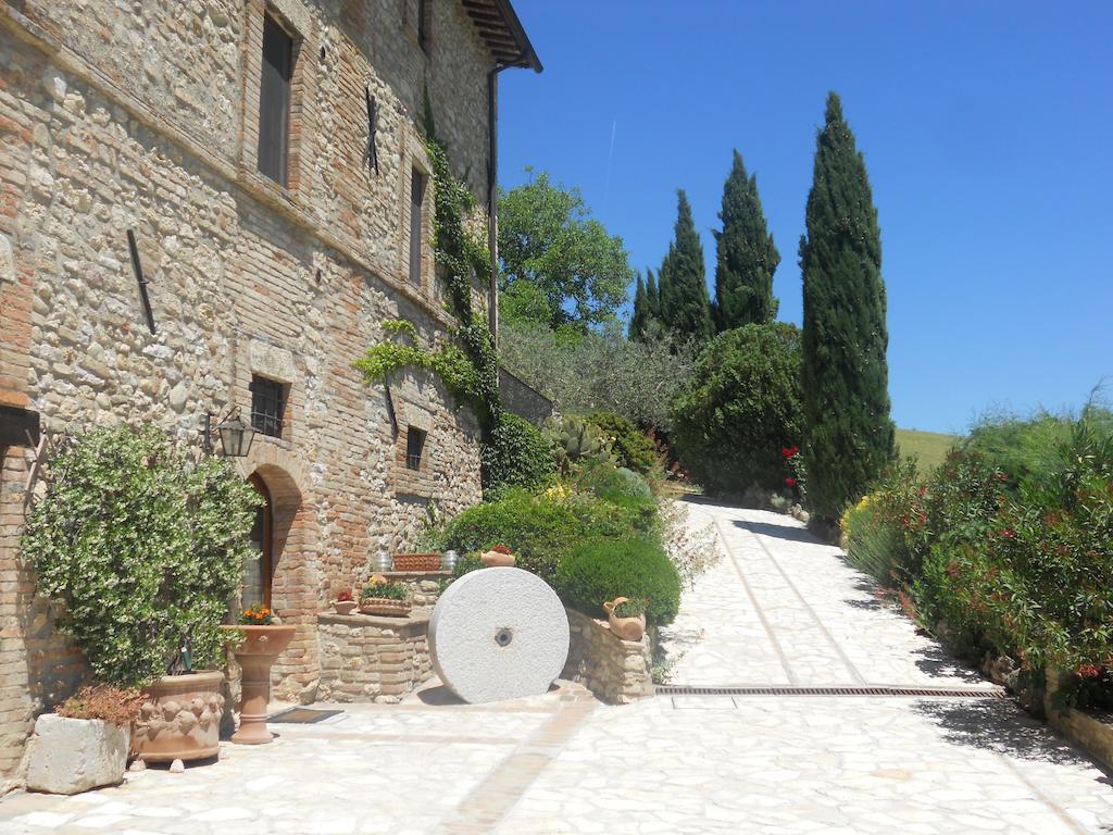 Agriturismo Casale Dei Frontini San Terenziano Extérieur photo