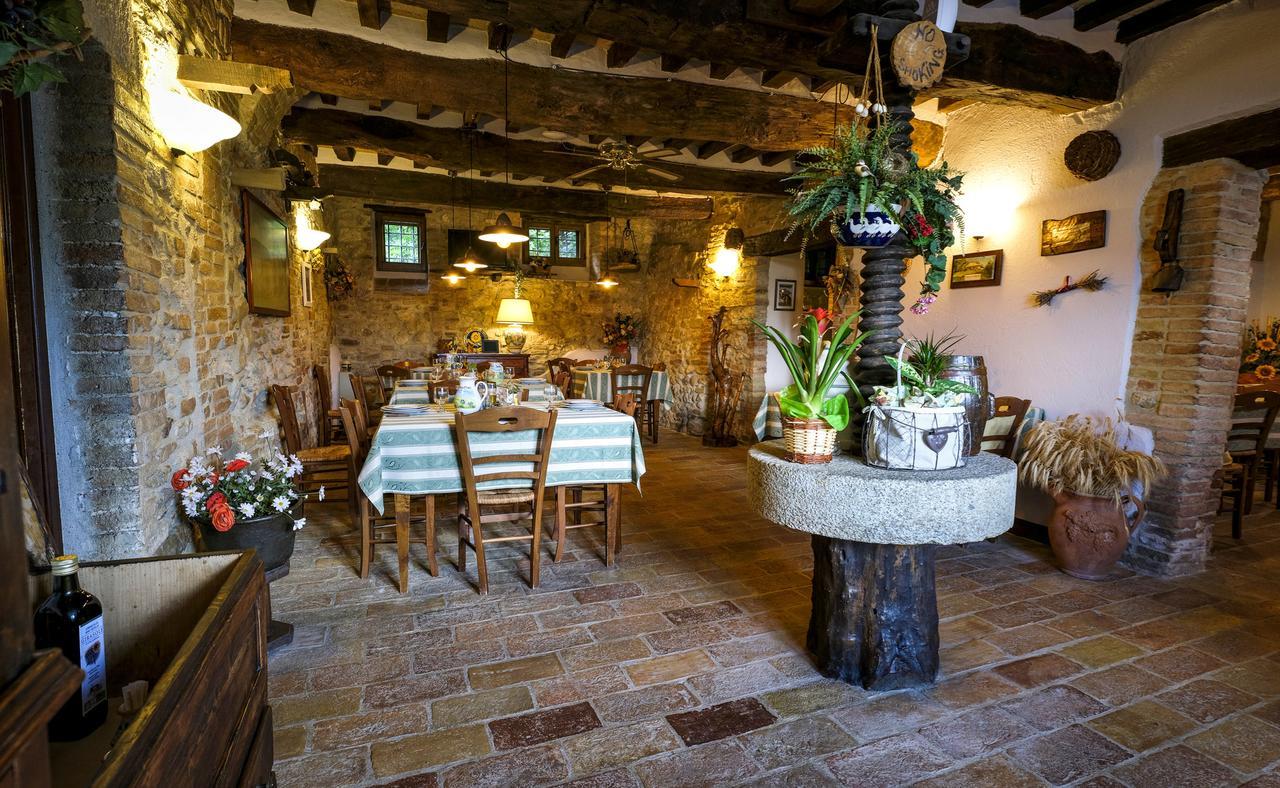 Agriturismo Casale Dei Frontini San Terenziano Extérieur photo