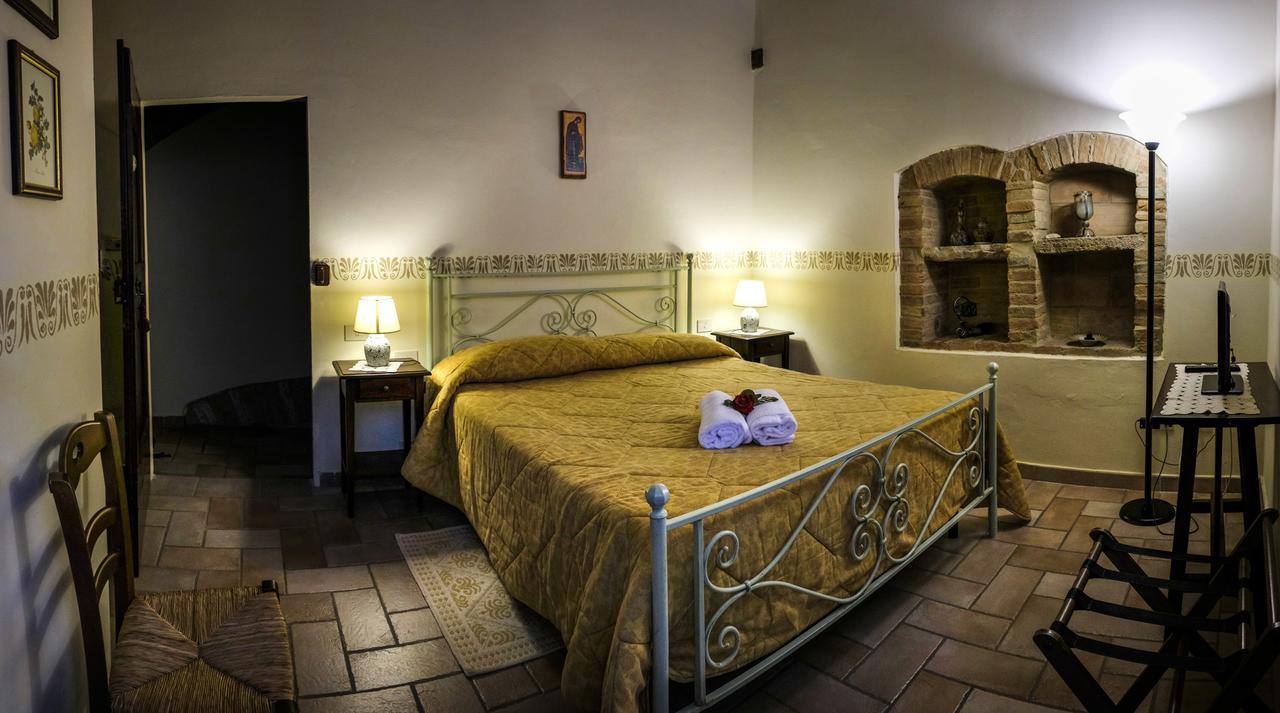 Agriturismo Casale Dei Frontini San Terenziano Extérieur photo